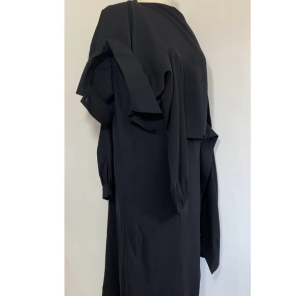 Dress - Picture 3 of 4